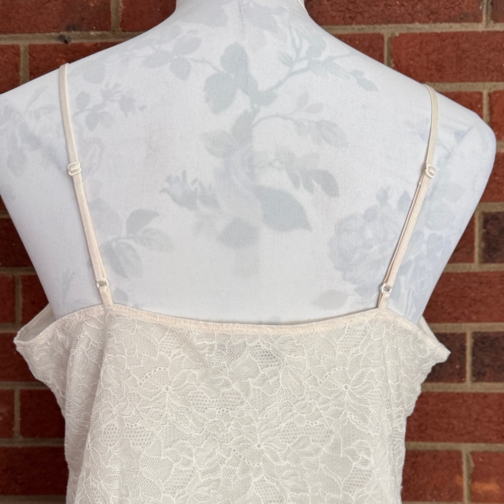 Banana Republic V Neck Adjustable Strap Cream Lace Camisole - Picture 5 of 8